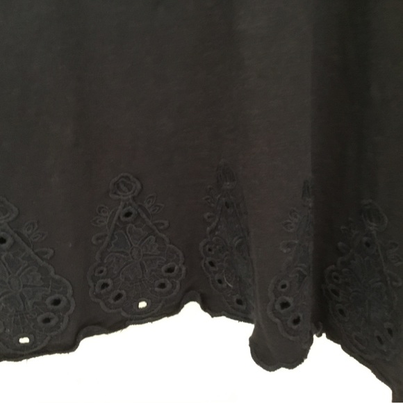 Talbots 100% Eyelet Cotton Navy Top - Picture 3 of 3